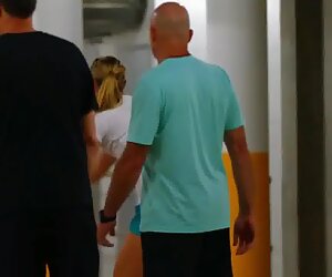 Adam bebeğinin kitap, dergi okumasını bitirmesine izin vermiyor, yaşlı sert porno külotunu düşürdü ve açıkçası bir fahişeyle seks yapmak için onu rahatsız etti Adam bebeğinin kitap, dergi okumasını bitirmesine izin vermiyor, yaşlı sert porno külotunu düşürdü ve açıkçası bir fahişeyle seks yapmak için onu rahatsız etti